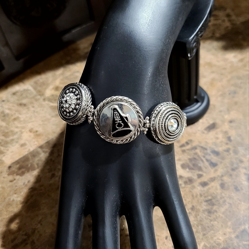 Silver tone cheer bracelet